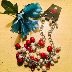 Paparazzi Necklace and Earrings Set!